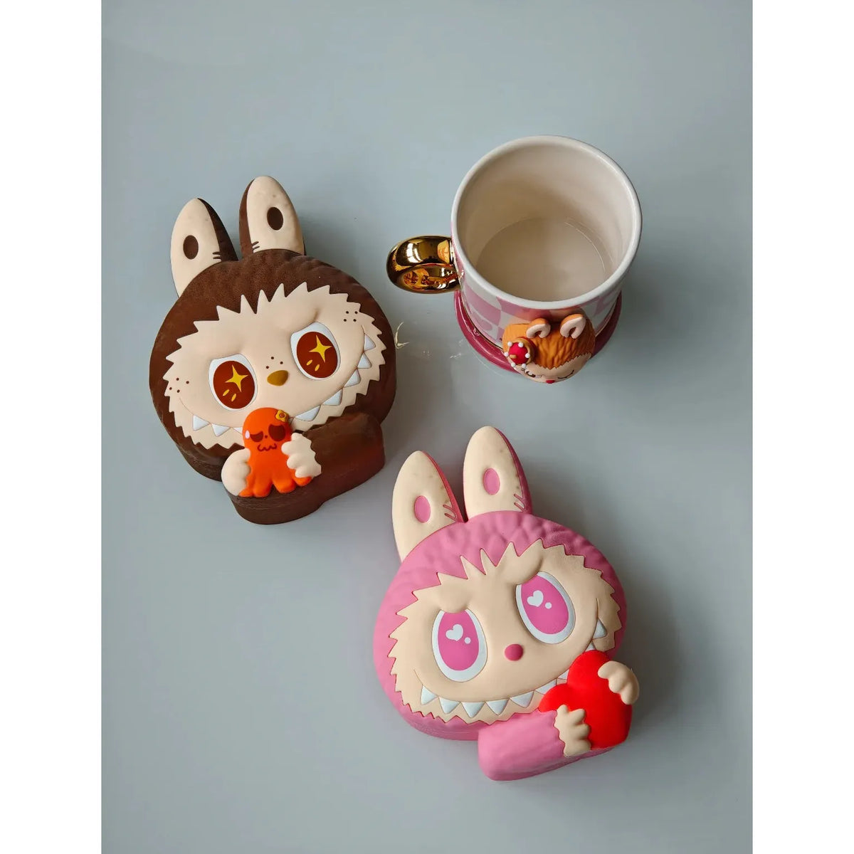 Pop Mart Labubu The Monsters Wacky Mart Serie Silicone Ice Cube Tray (Brown)