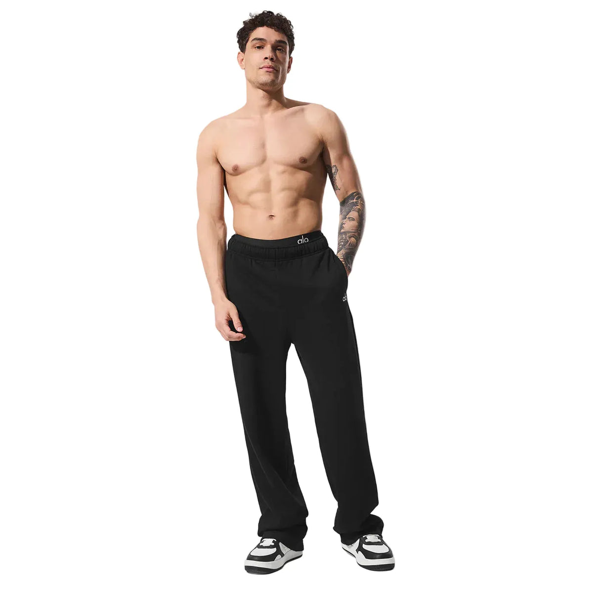 Alo Accolade Straight Leg Sweatpant 'Black'