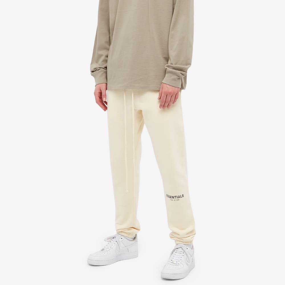 FEAR OF GOD ESSENTIALS Sweatpants (SS21) Buttercream. | Waves Never Die | Fear of God | Pants